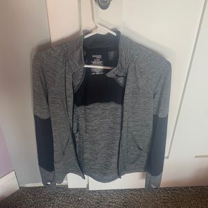 Nice jacket, no stains or rips. Pet and smoke free home